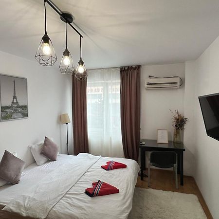 2 Rooms Apartment City Center Iasi Esterno foto