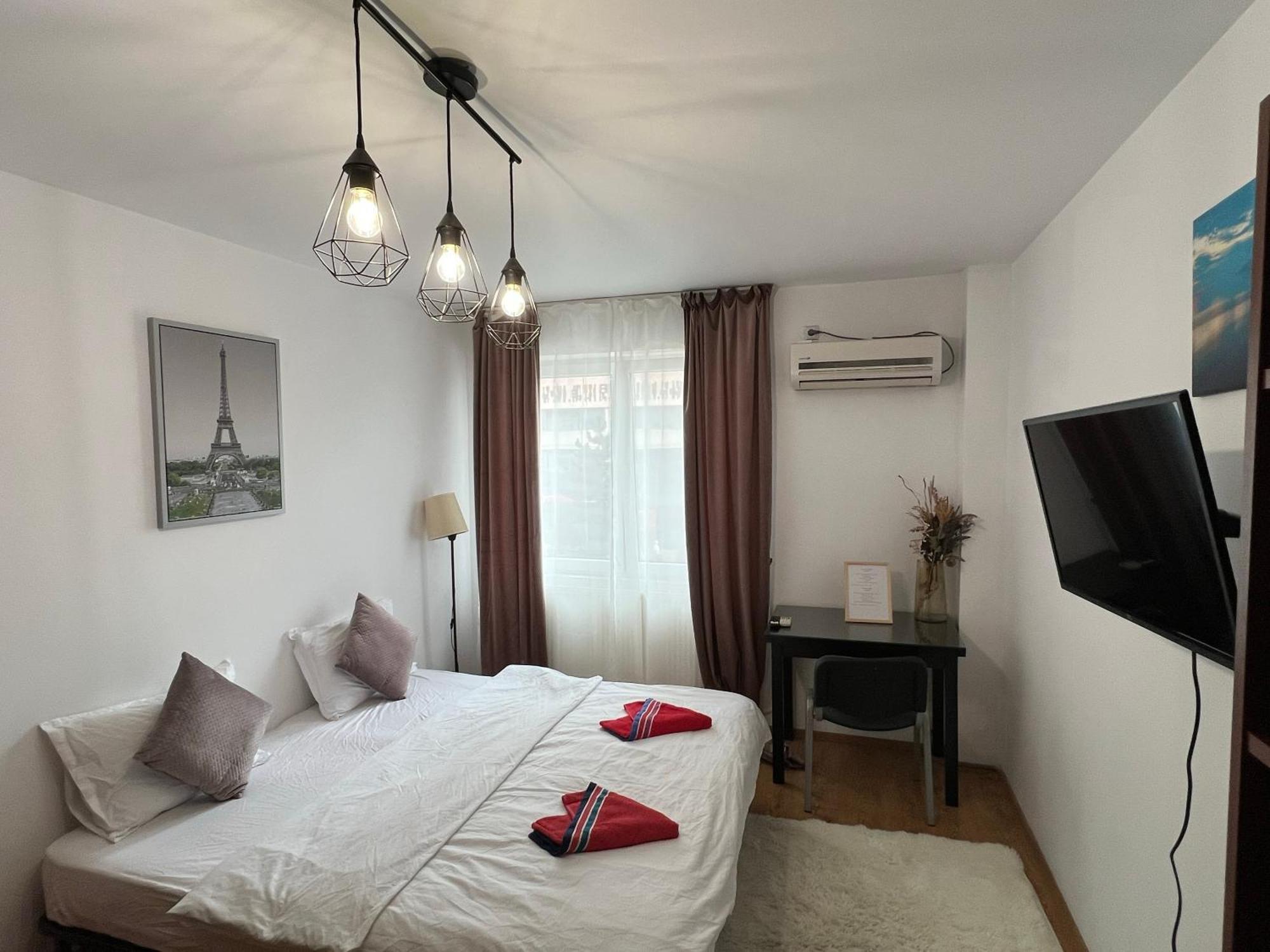 2 Rooms Apartment City Center Iasi Esterno foto